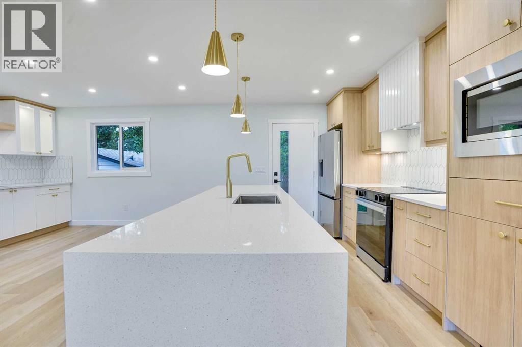 Single Family House 3 Level for Sale in  Allandale Close SE Acadia Calgary 