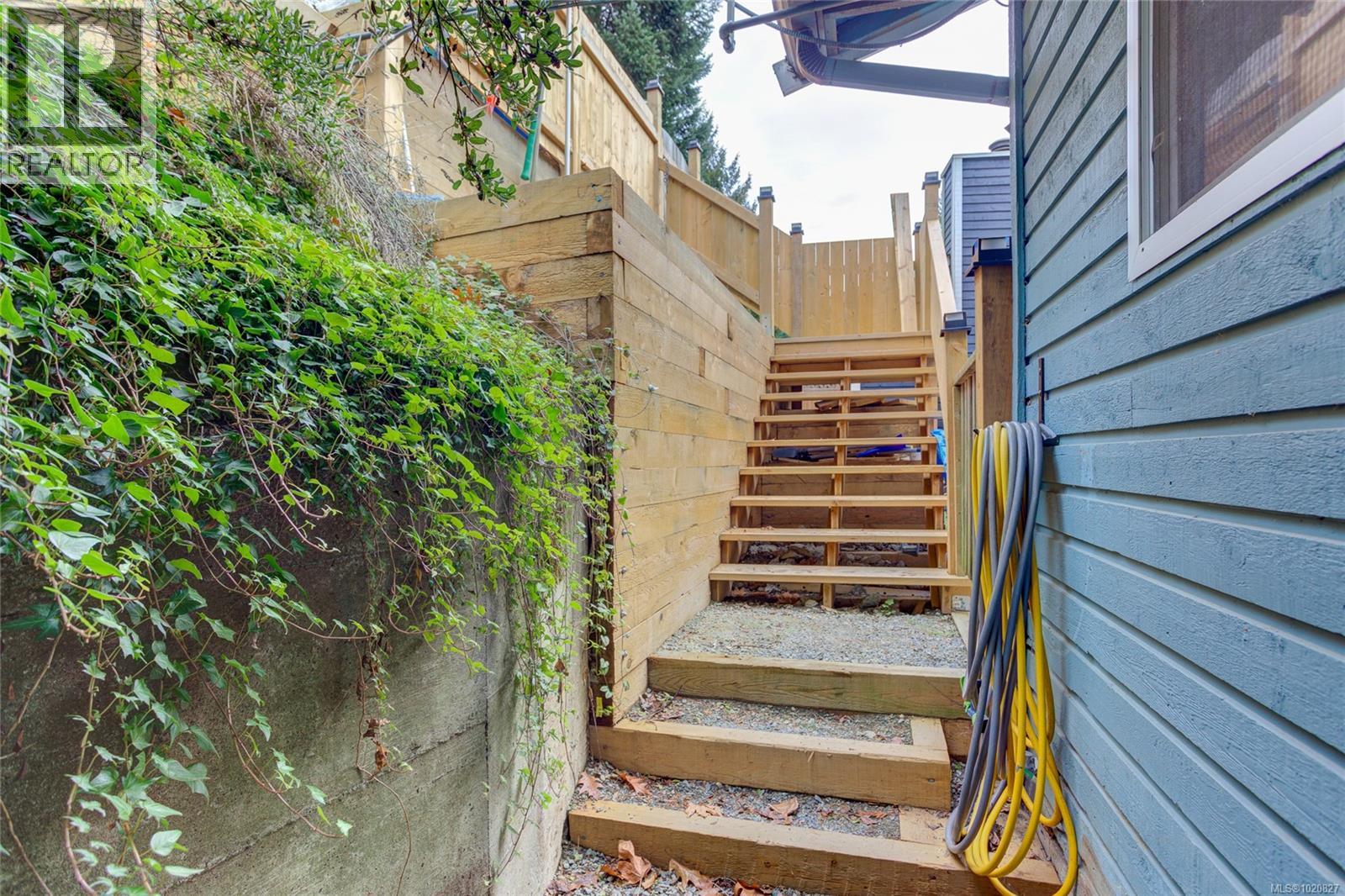 4017 Ross Rd, Nanaimo