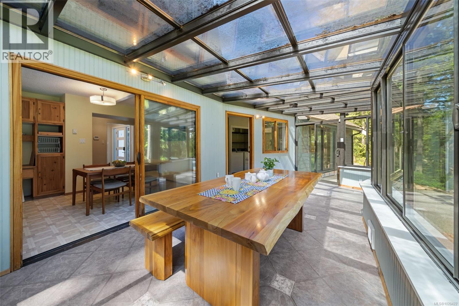 3281 McGuire Way, Nanaimo