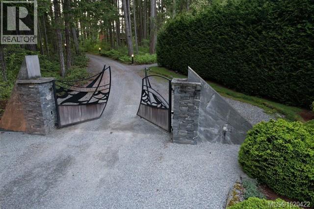 3281 McGuire Way, Nanaimo