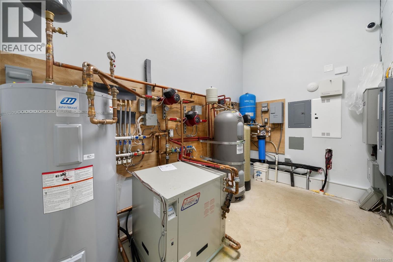 3281 McGuire Way, Nanaimo