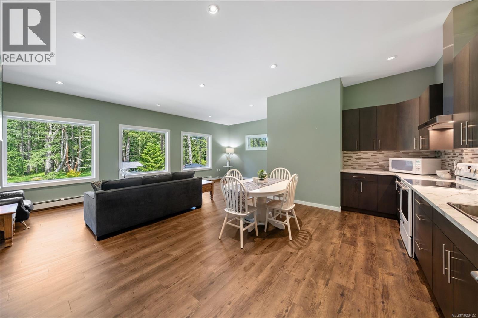 3281 McGuire Way, Nanaimo