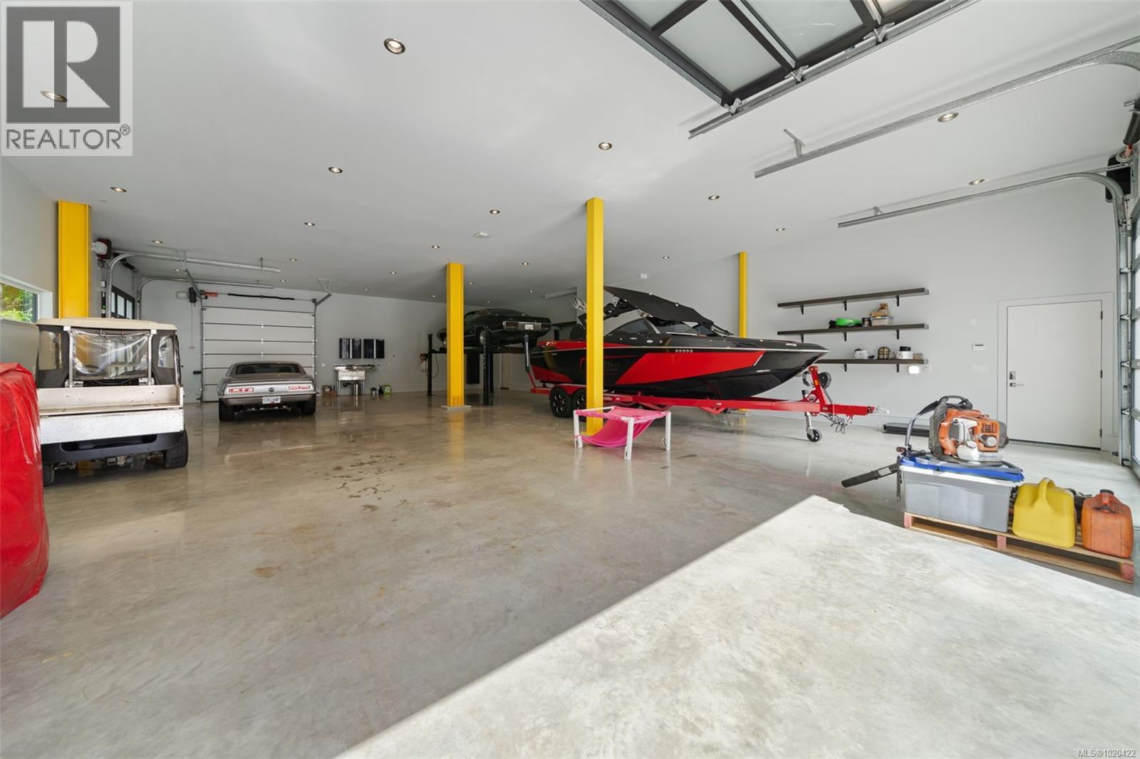 3281 McGuire Way, Nanaimo