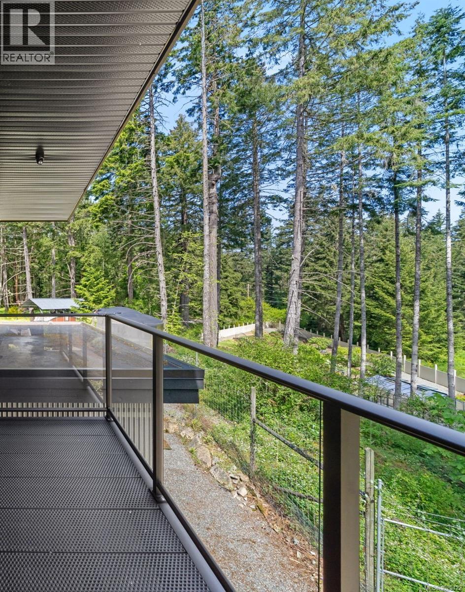 3281 McGuire Way, Nanaimo