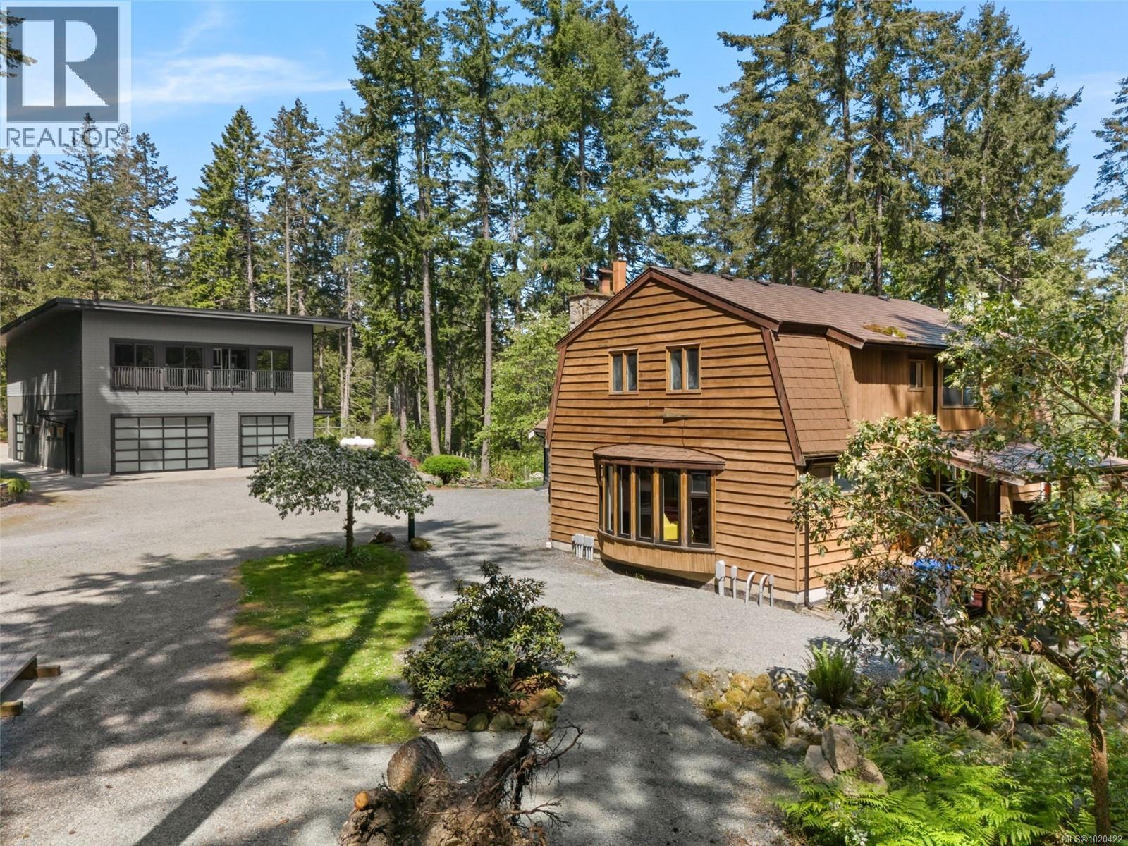 3281 McGuire Way, Nanaimo