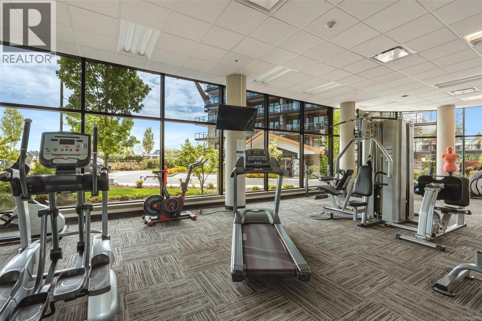 204 741 Travino Lane, Saanich