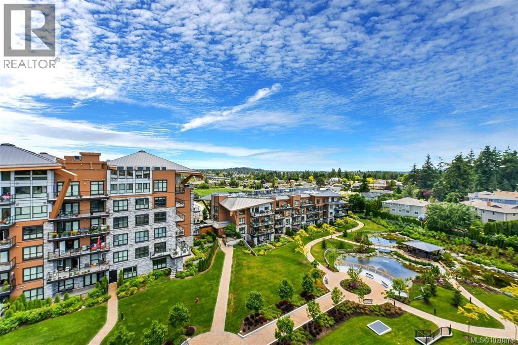 204 741 Travino Lane, Saanich