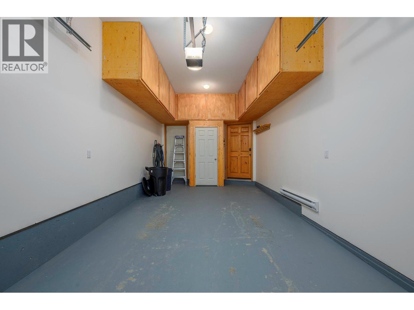 5940 Snowpines Way Unit# 2, Big White