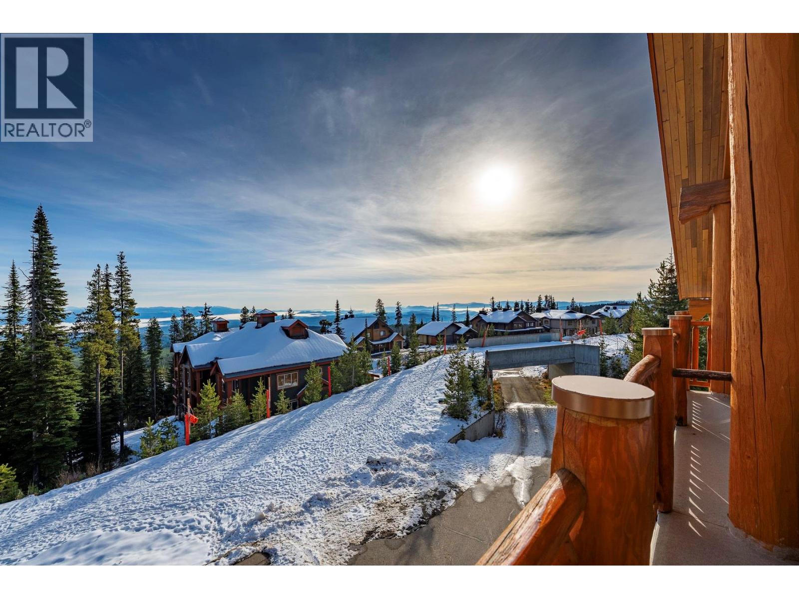 5940 Snowpines Way Unit# 2, Big White