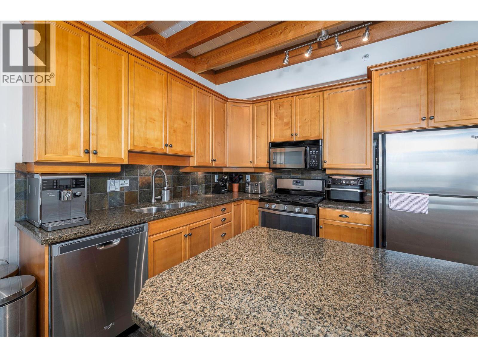 5940 Snowpines Way Unit# 2, Big White