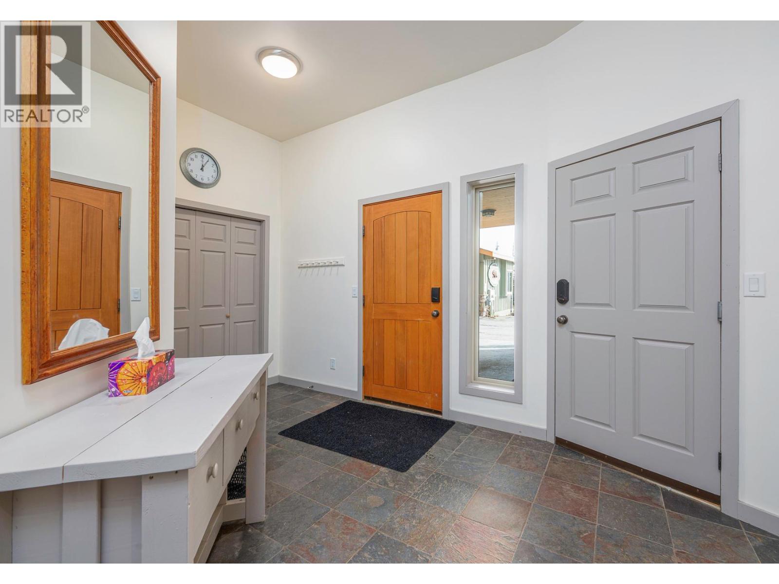 5940 Snowpines Way Unit# 2, Big White