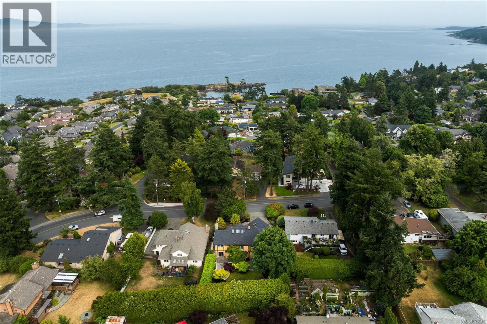  2013 Ferndale Road, Saanich