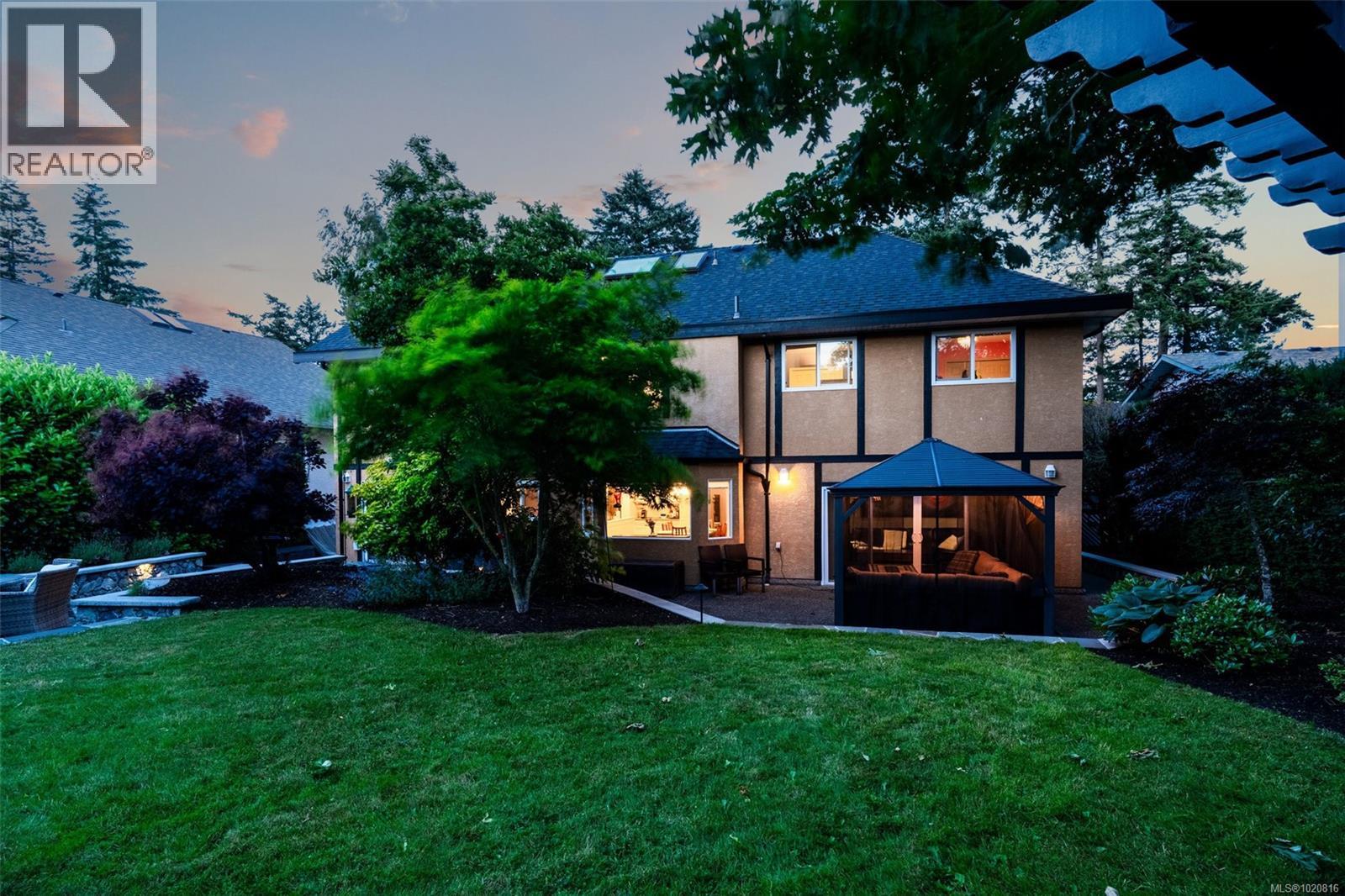  2013 Ferndale Road, Saanich