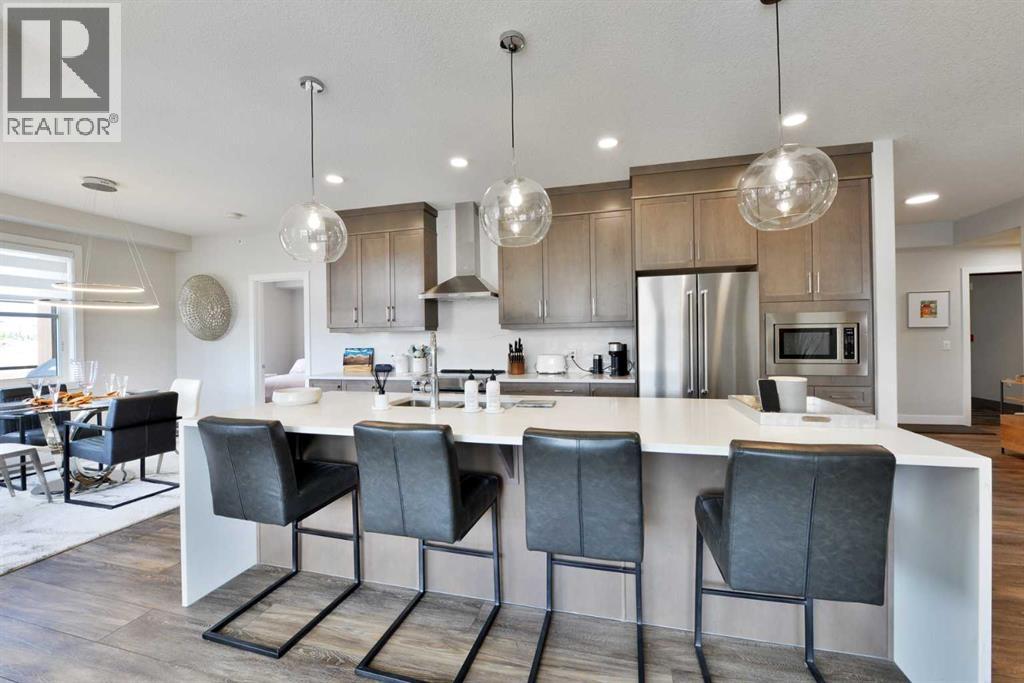 Single Family House for Sale in    Avenue SW Springbank Hill Calgary 