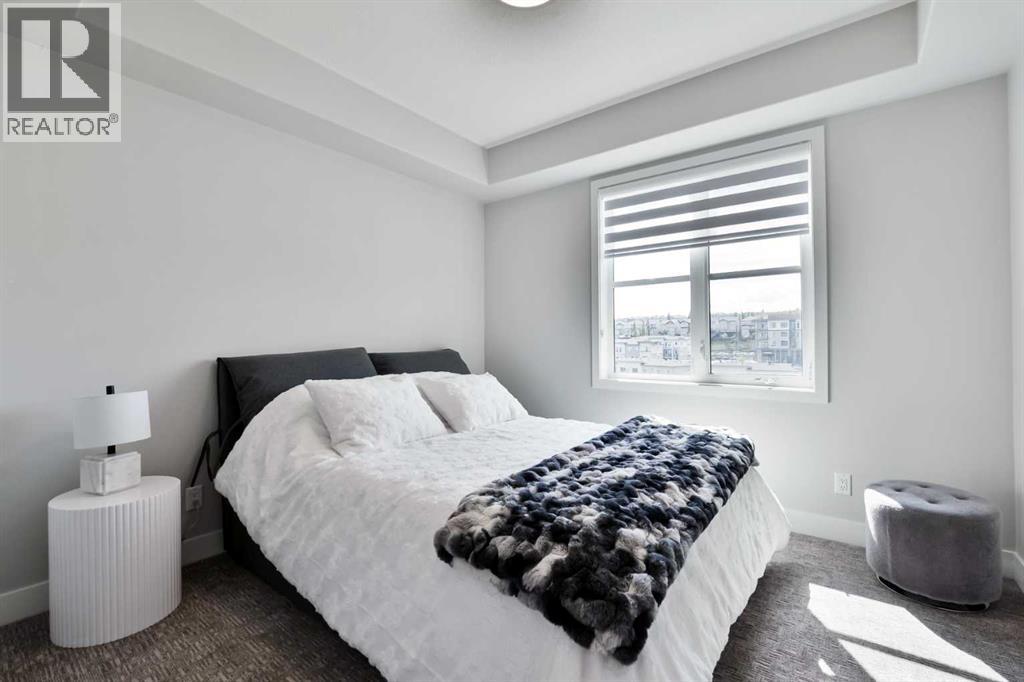 Single Family House for Sale in    Avenue SW Springbank Hill Calgary 