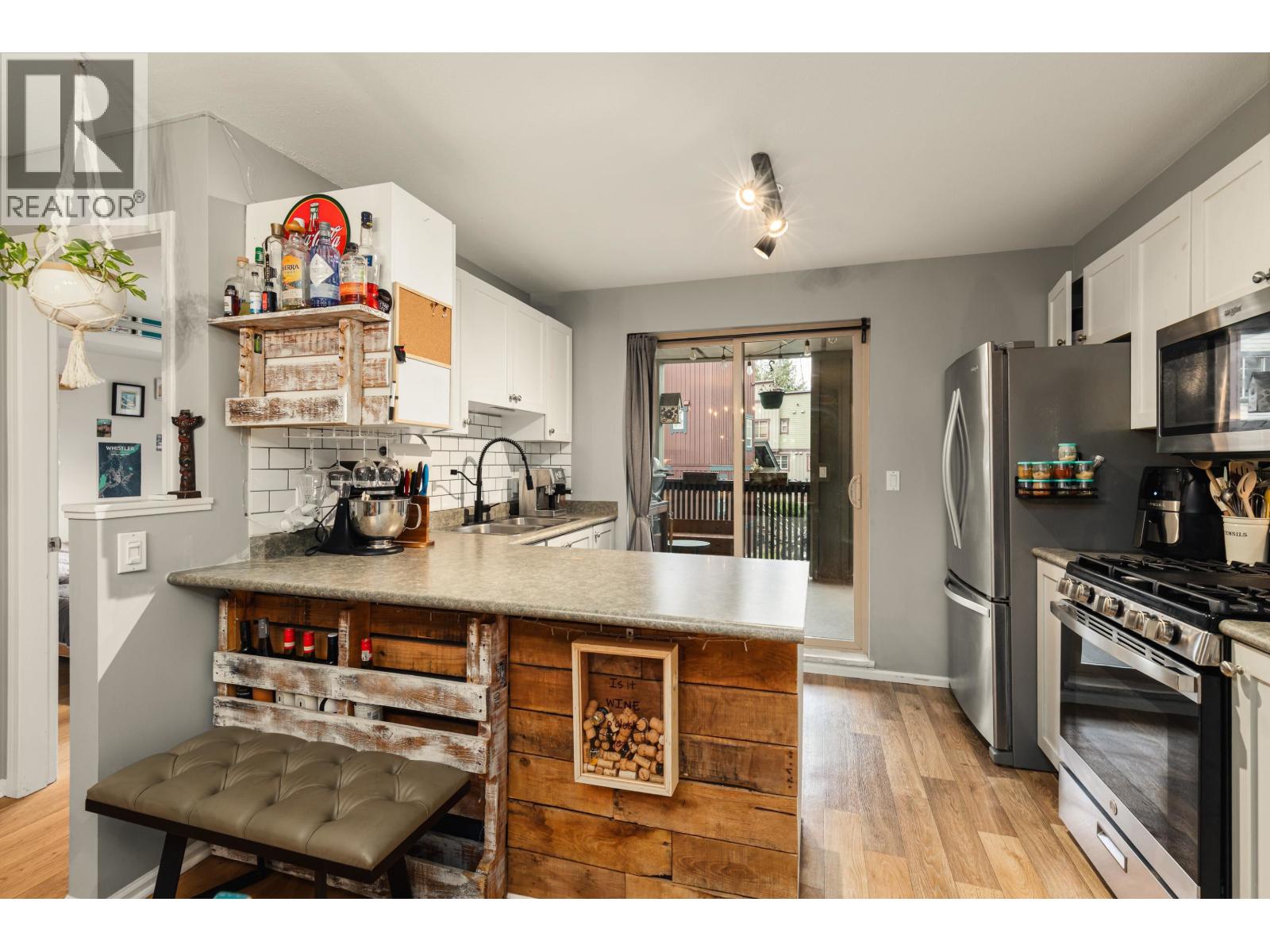 9 1447 VINE ROAD, Pemberton