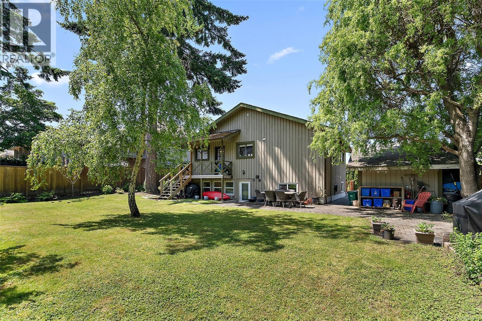 110 Jedburgh Pl, View Royal