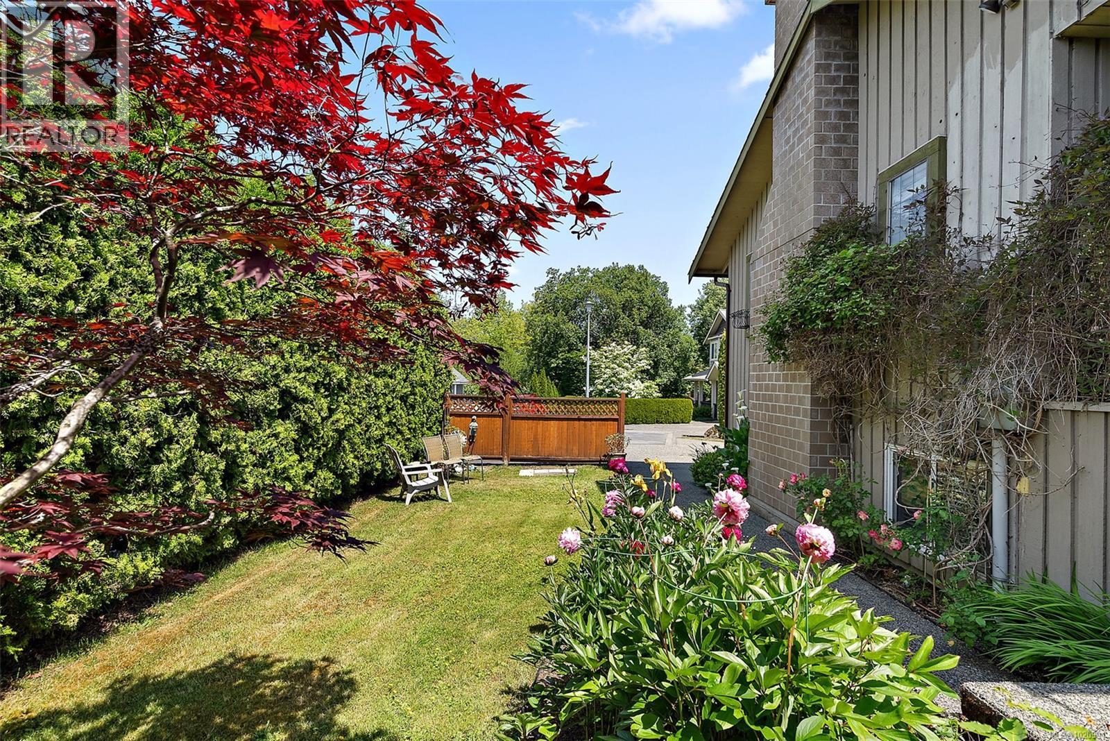 110 Jedburgh Pl, View Royal