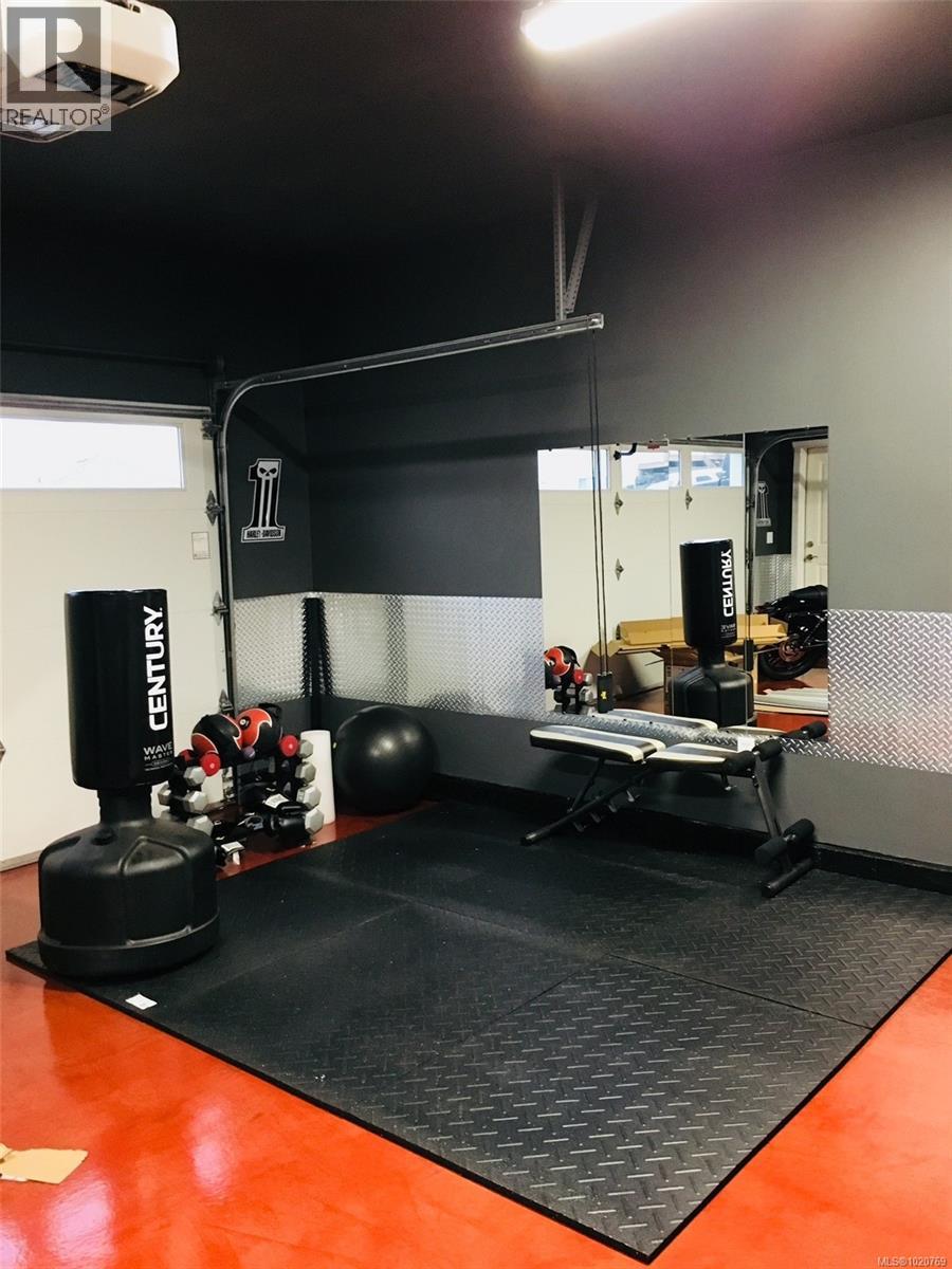 2486 Anthony Pl, Sooke