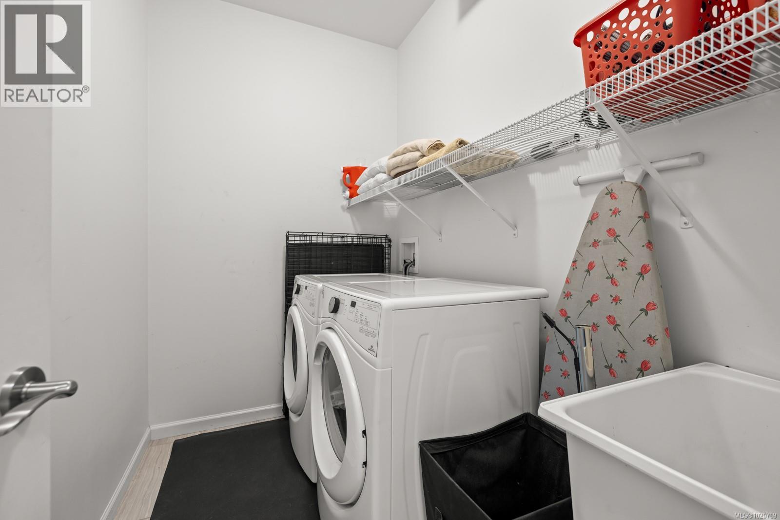 2486 Anthony Pl, Sooke