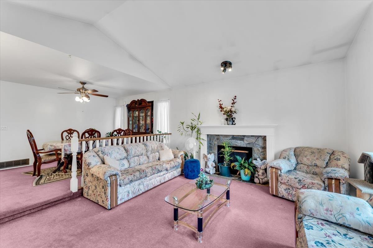 16059 93 AVENUE, Surrey