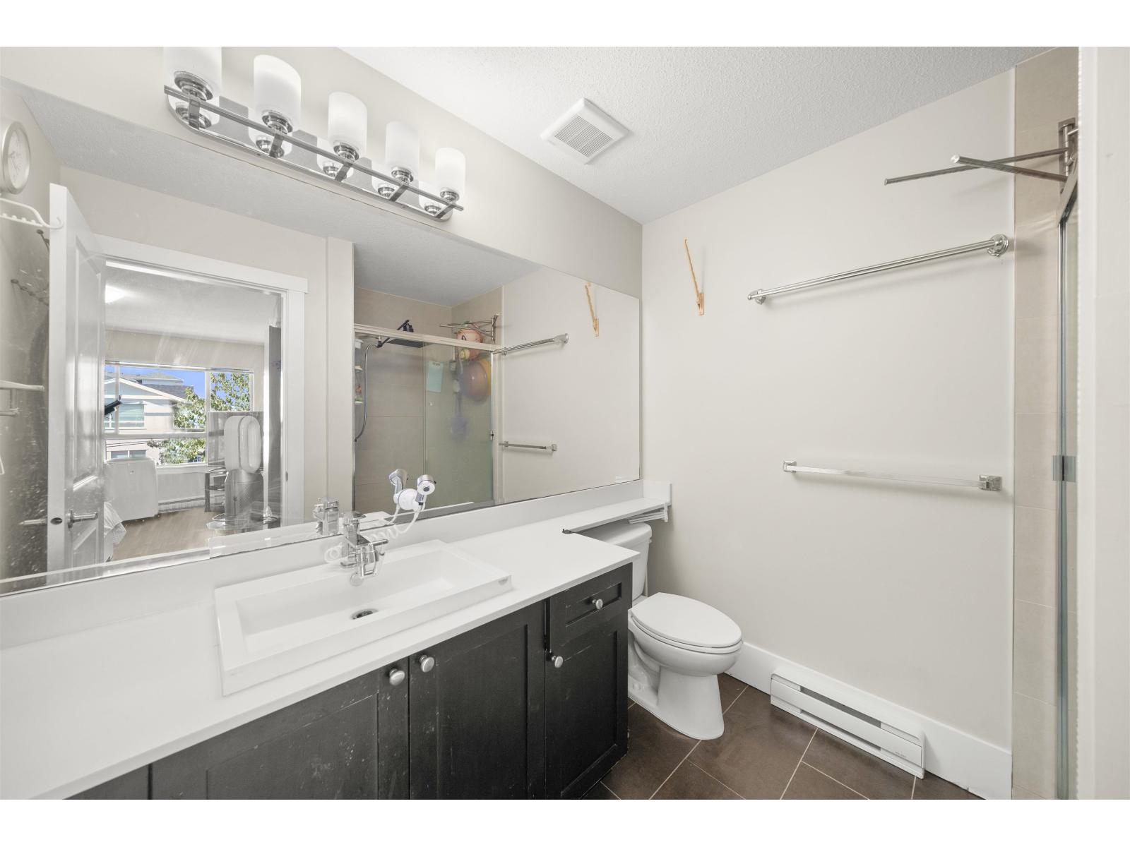 4 19752 55A AVENUE, Langley