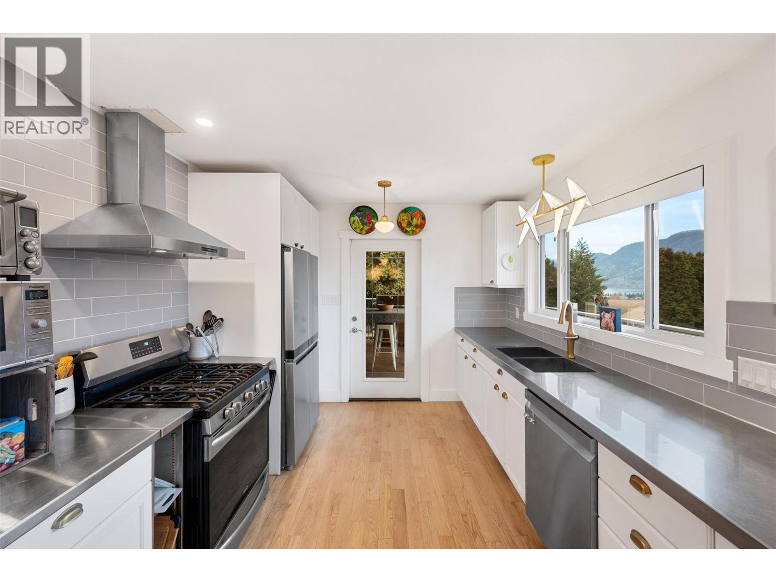 162 DARTMOUTH Place, Penticton