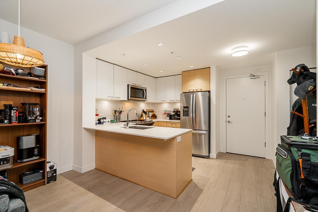 205 10581 140 STREET, Surrey