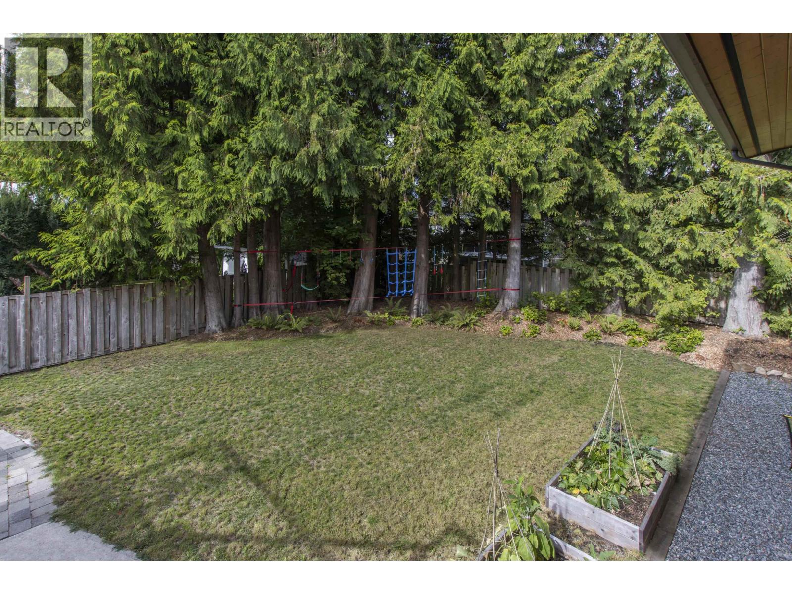 40211 KINTYRE DRIVE, Squamish