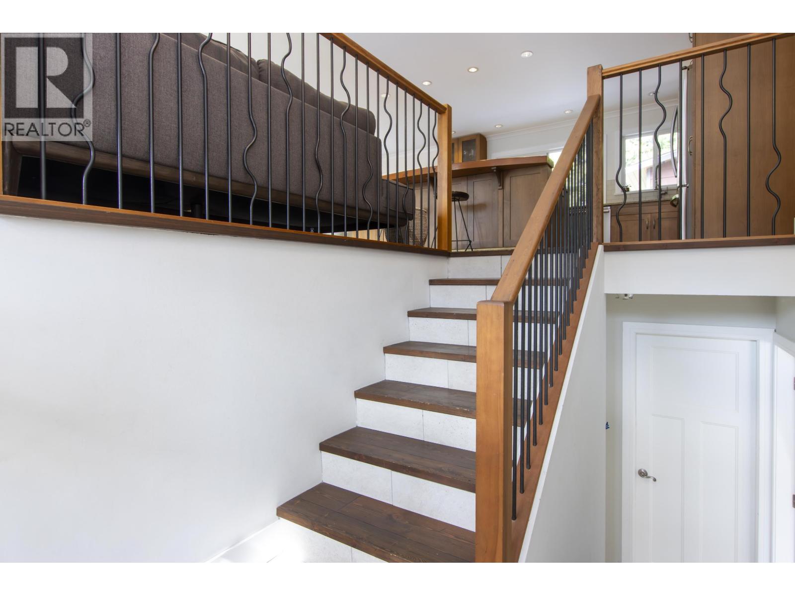 40211 KINTYRE DRIVE, Squamish