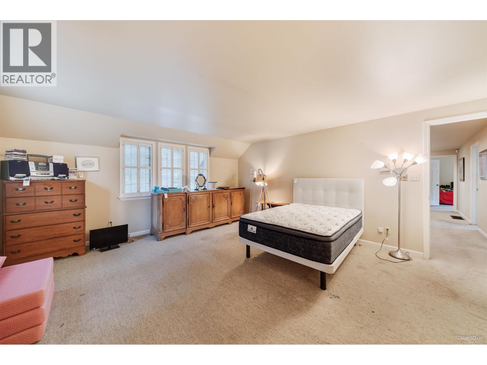 1226 SEYMOUR BOULEVARD, North Vancouver