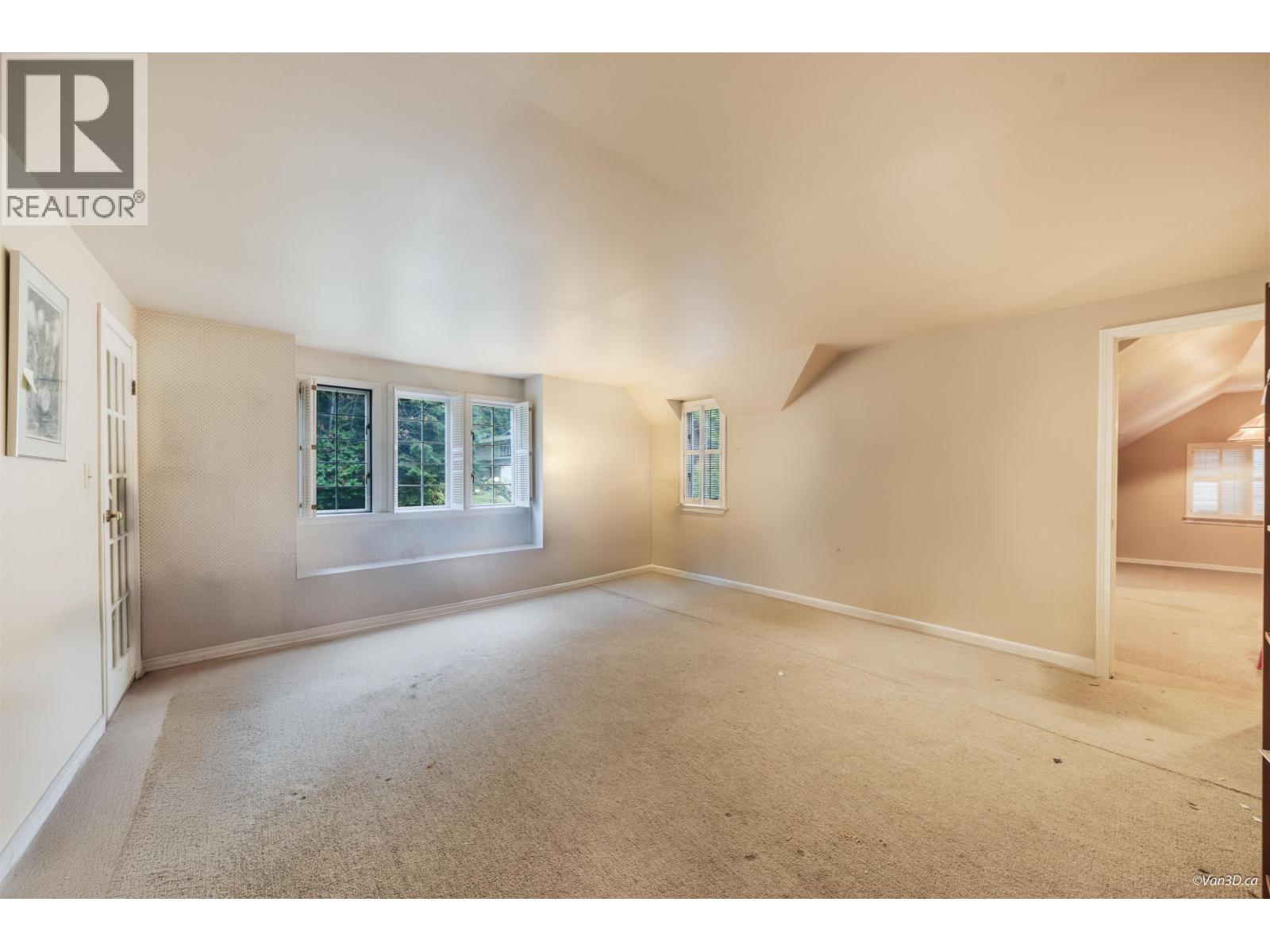 1226 SEYMOUR BOULEVARD, North Vancouver