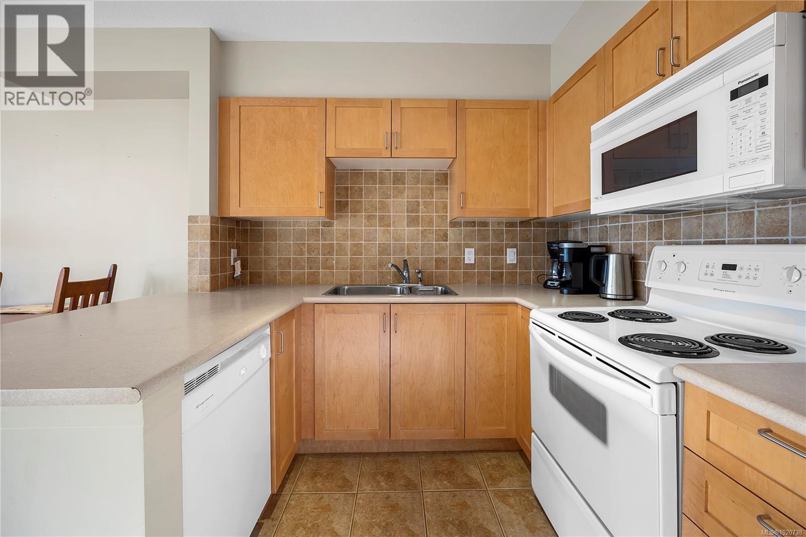 301 1280 Alpine Rd, Courtenay