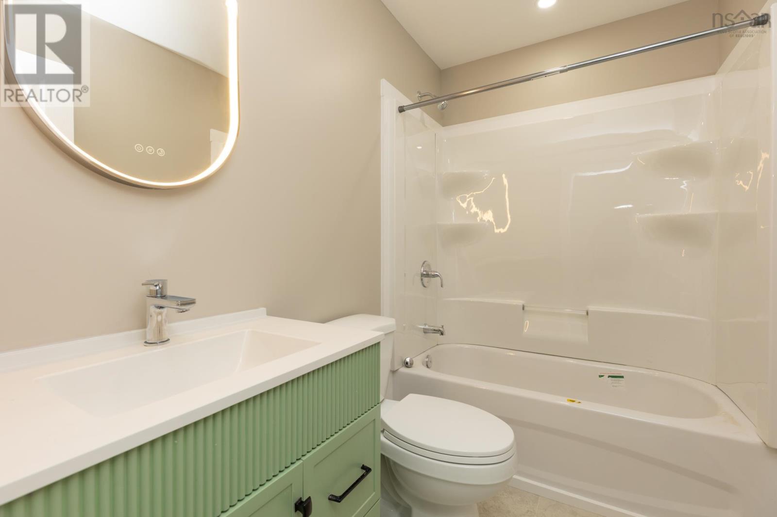 Property 12 of 29 of 2 Huntington Street