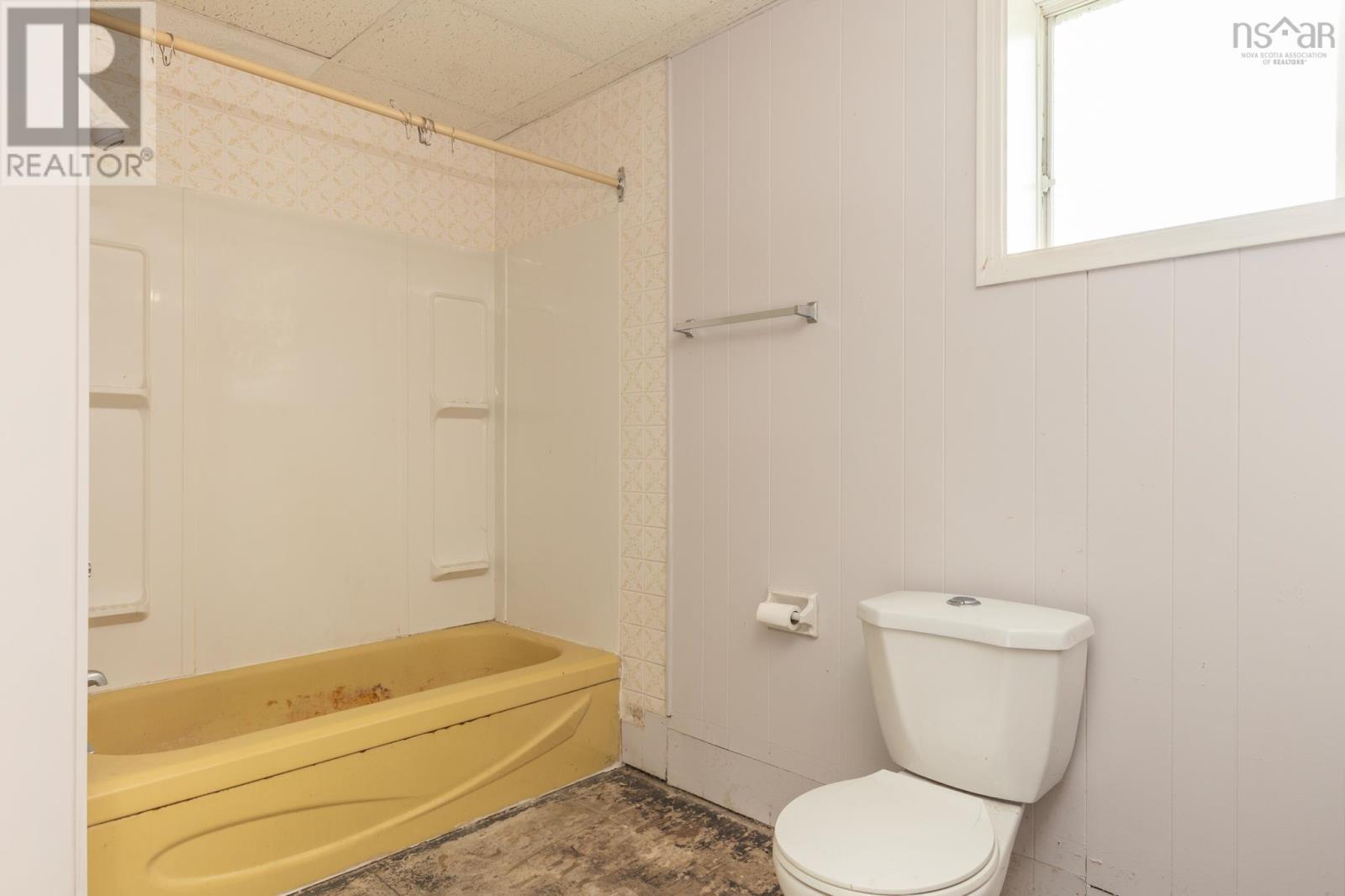 Property 23 of 29 of 2 Huntington Street