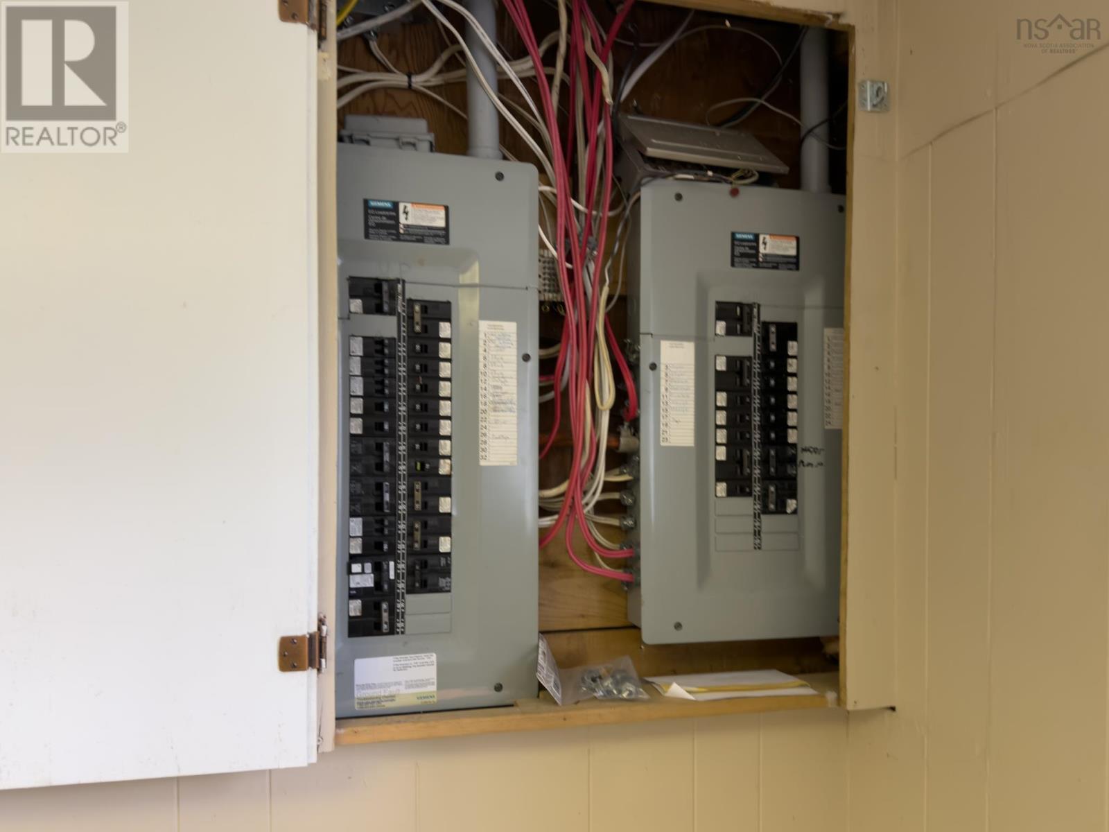 Property 25 of 29 of 2 Huntington Street