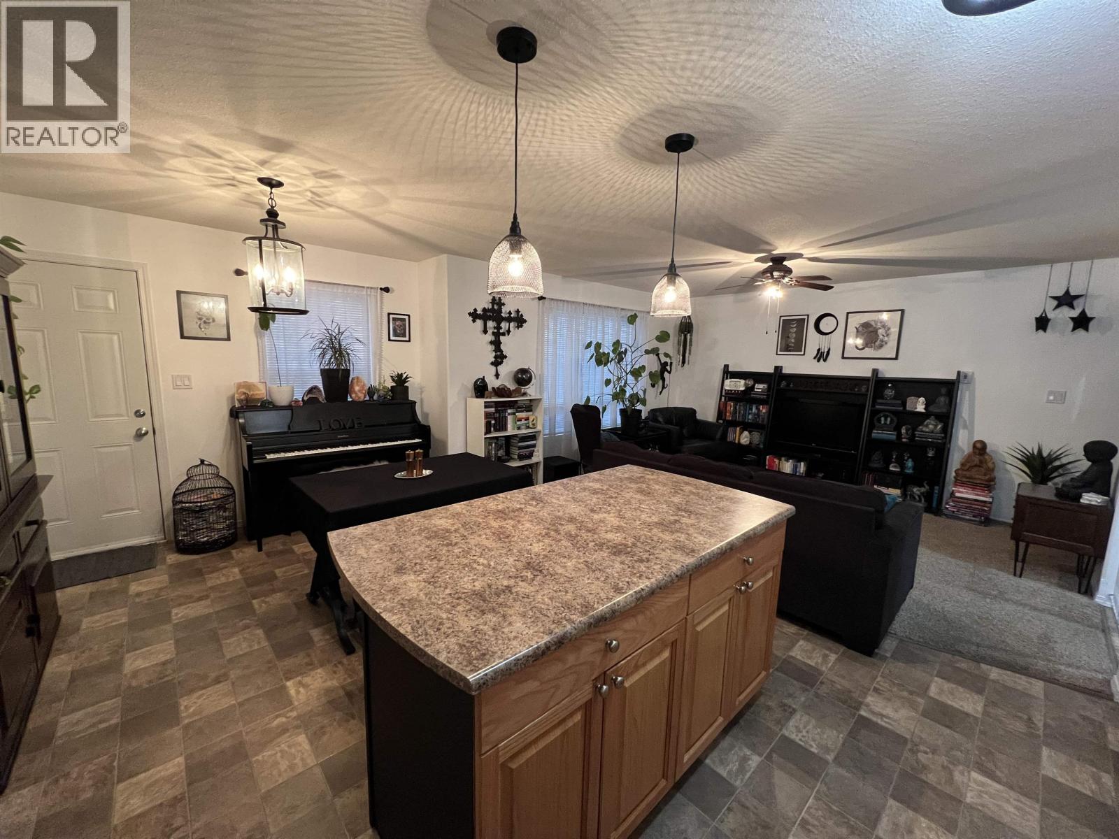 7 4620 E 52 AVENUE, Fort Nelson