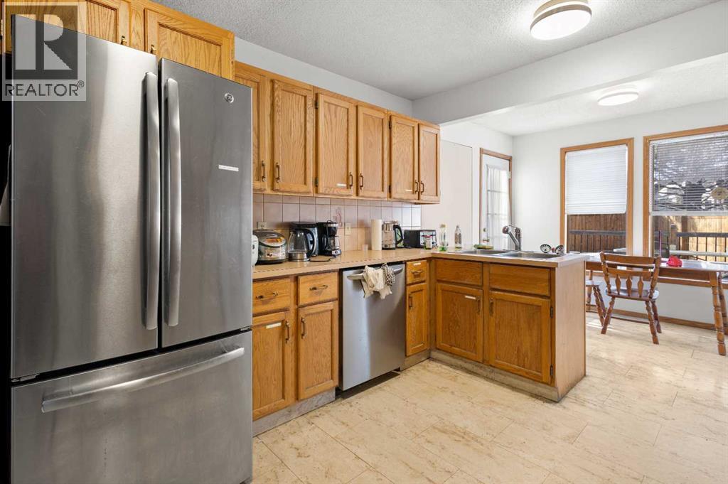 Single Family House for Sale in  Scenic Cove Circle NW Scenic Acres Calgary 