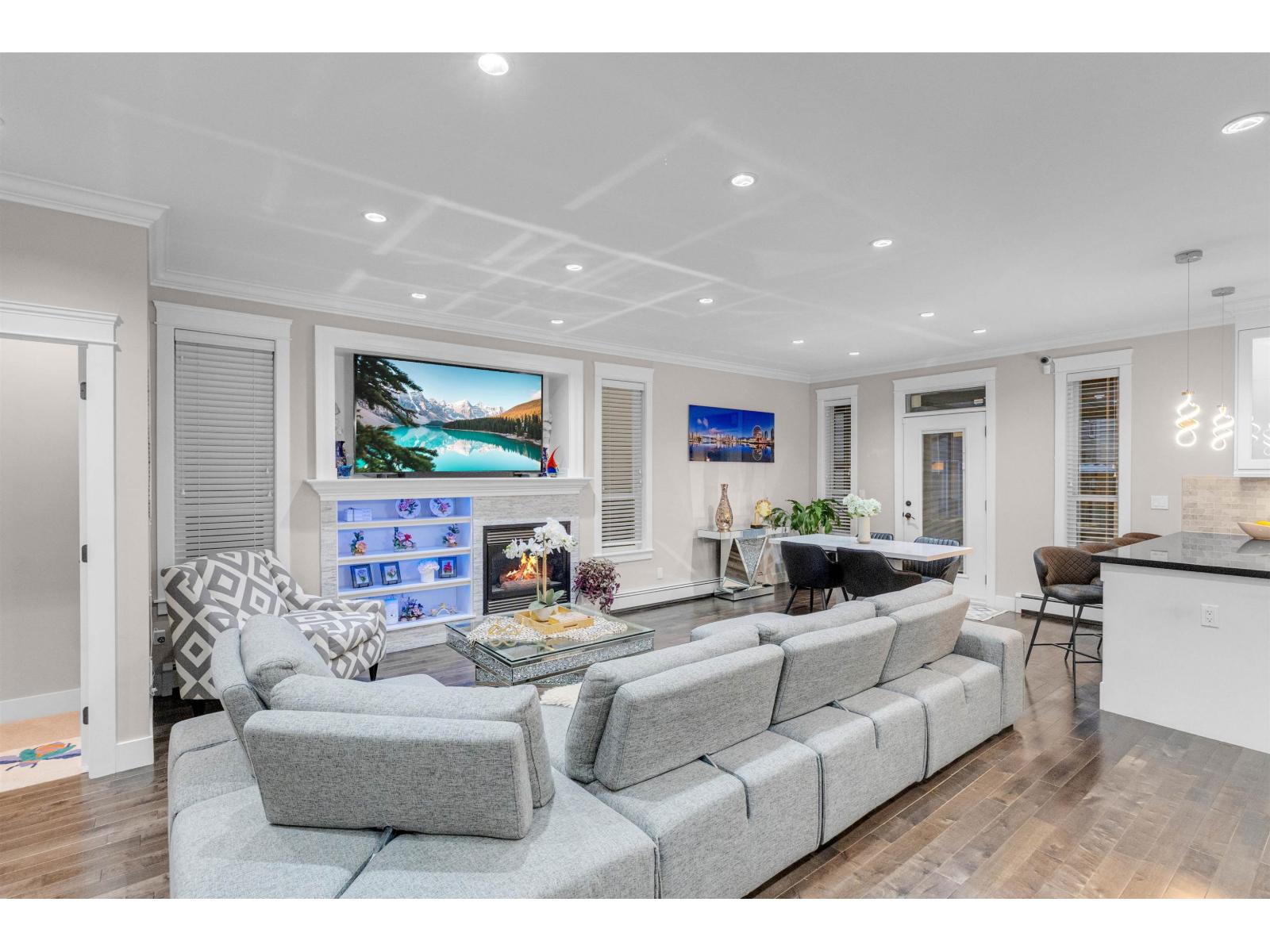 21161 80A AVENUE, Langley