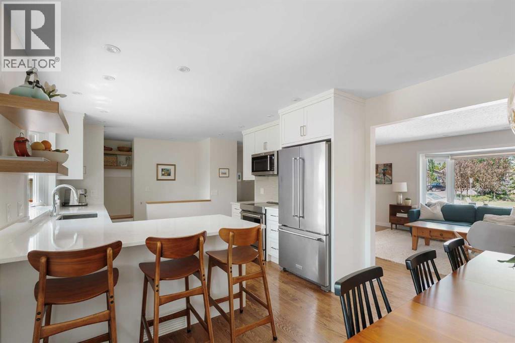 Single Family House Bungalow for Sale in  Windsor Street NW St Andrews Heights Calgary 