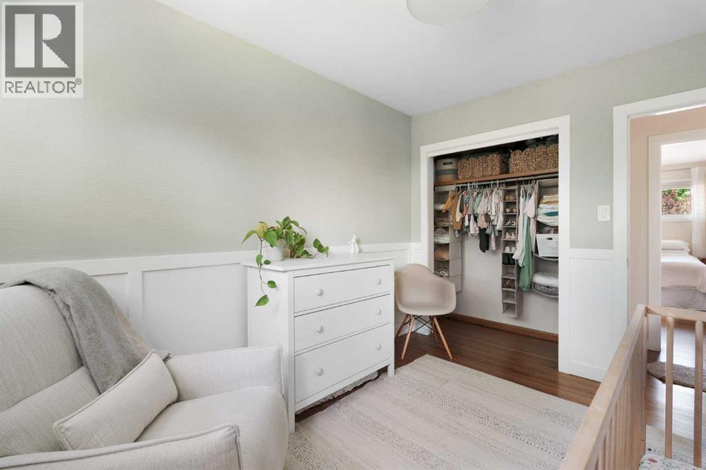 Single Family House Bungalow for Sale in  Windsor Street NW St Andrews Heights Calgary 