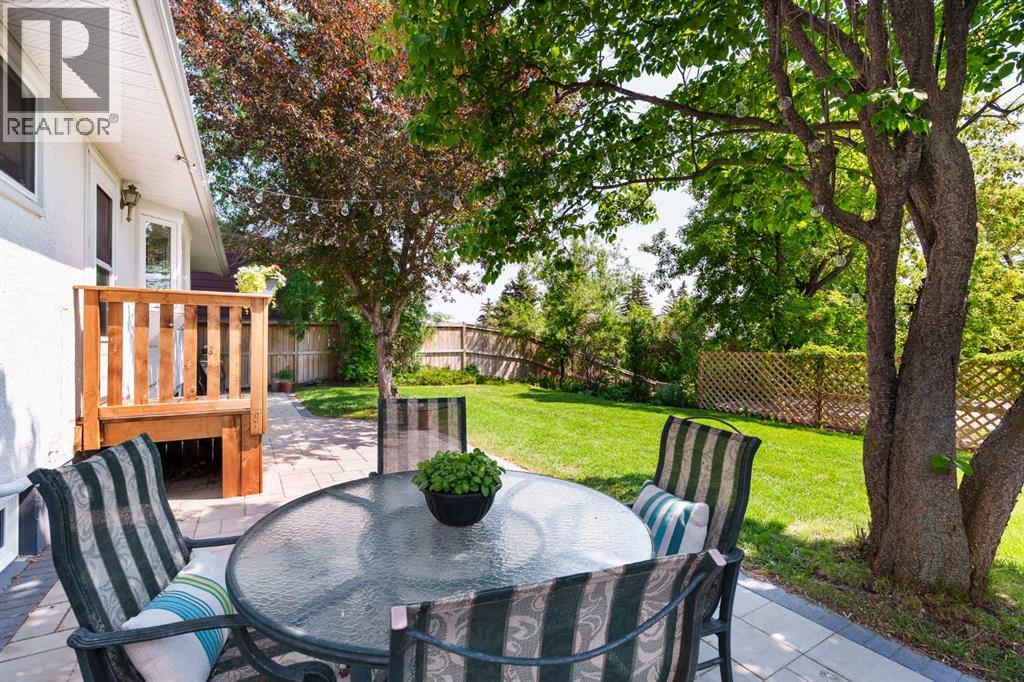 Single Family House Bungalow for Sale in  Windsor Street NW St Andrews Heights Calgary 