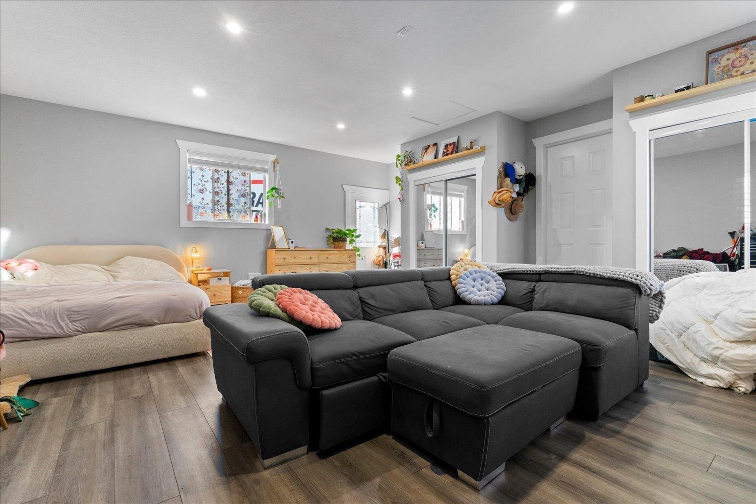 6279 SILVERTHORNE ROAD, Sardis South, Chilliwack