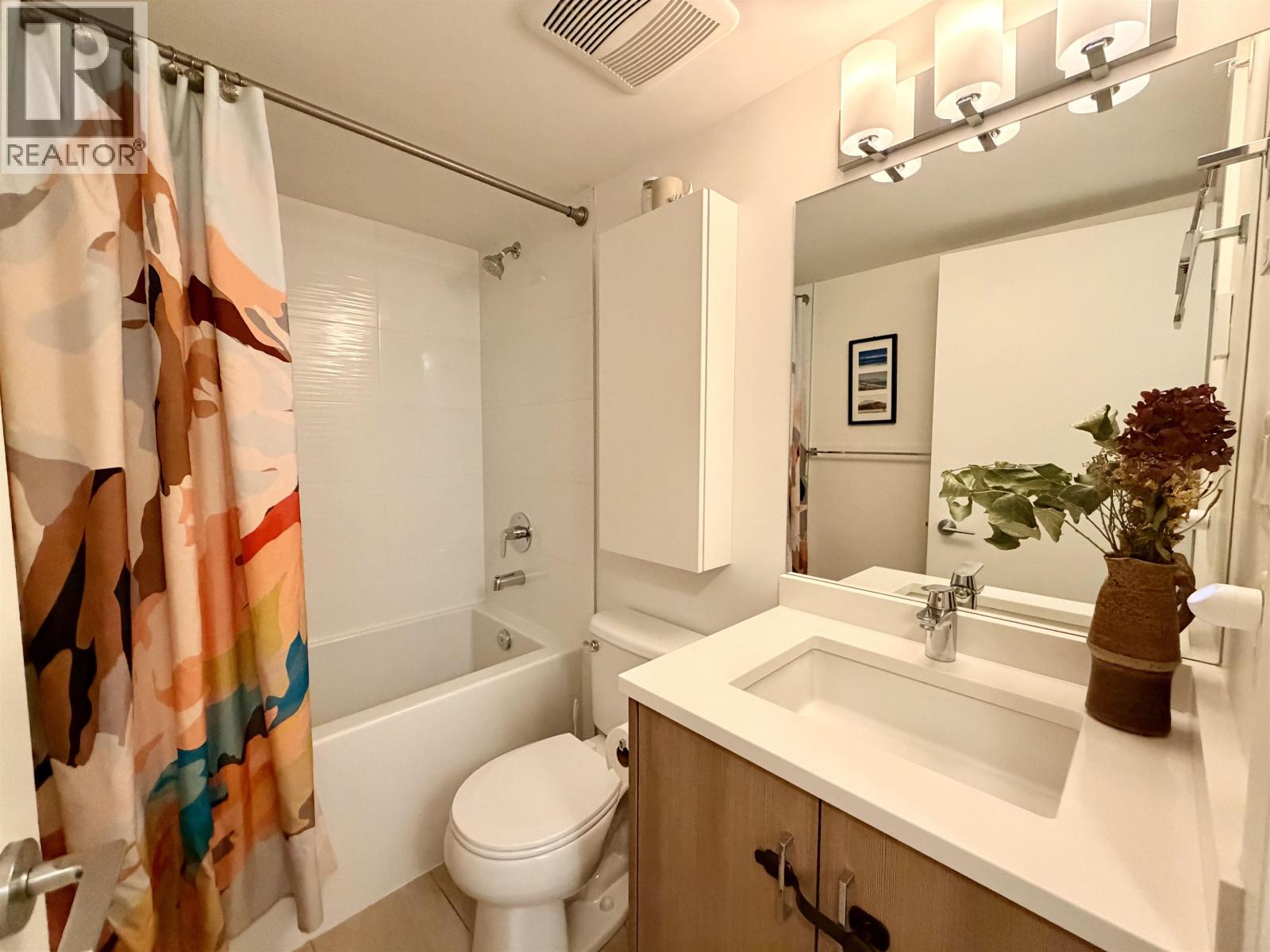 64 39769 GOVERNMET ROAD, Squamish