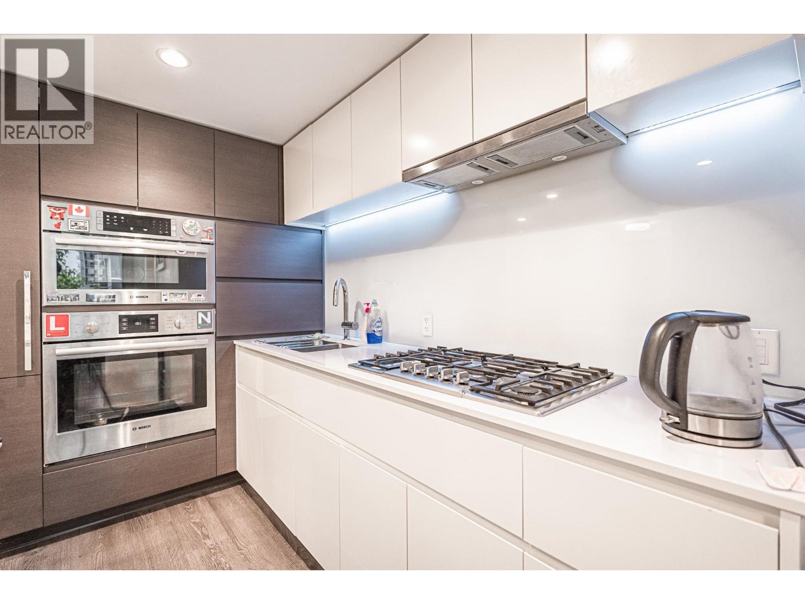 516 5508 HOLLYBRIDGE WAY, Richmond