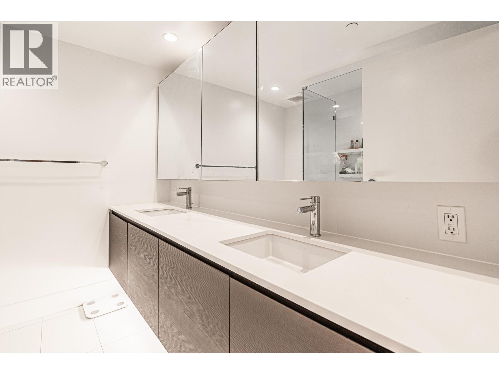 516 5508 HOLLYBRIDGE WAY, Richmond