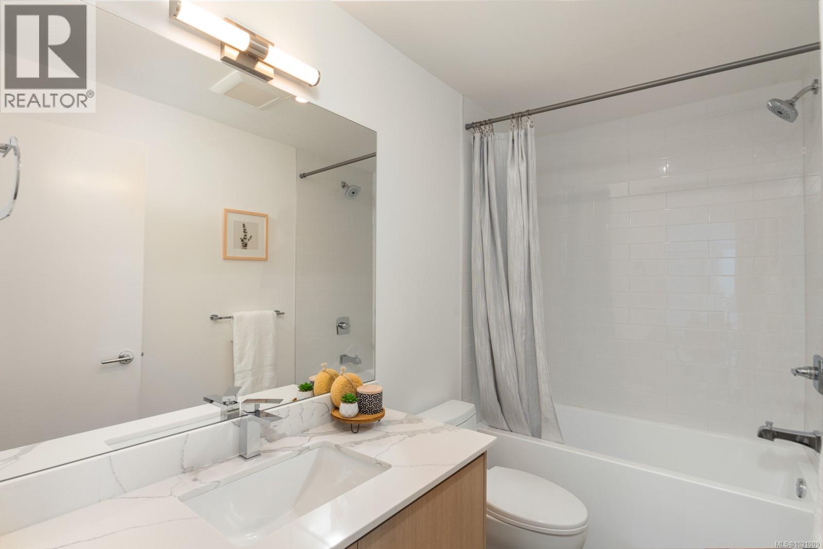 501 258 Helmcken Rd, View Royal