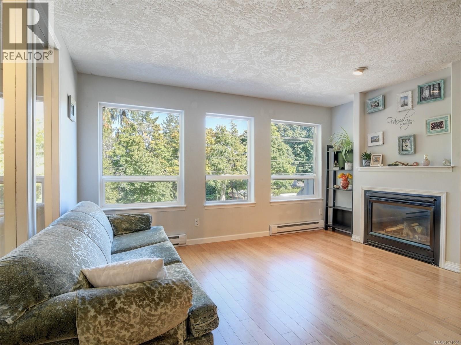 2436 Otter Point Rd - 4