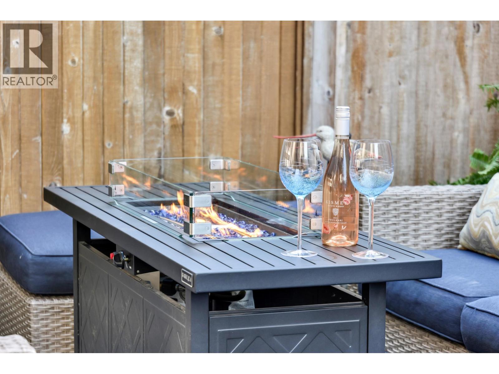 10 2401 MAMQUAM ROAD, Squamish