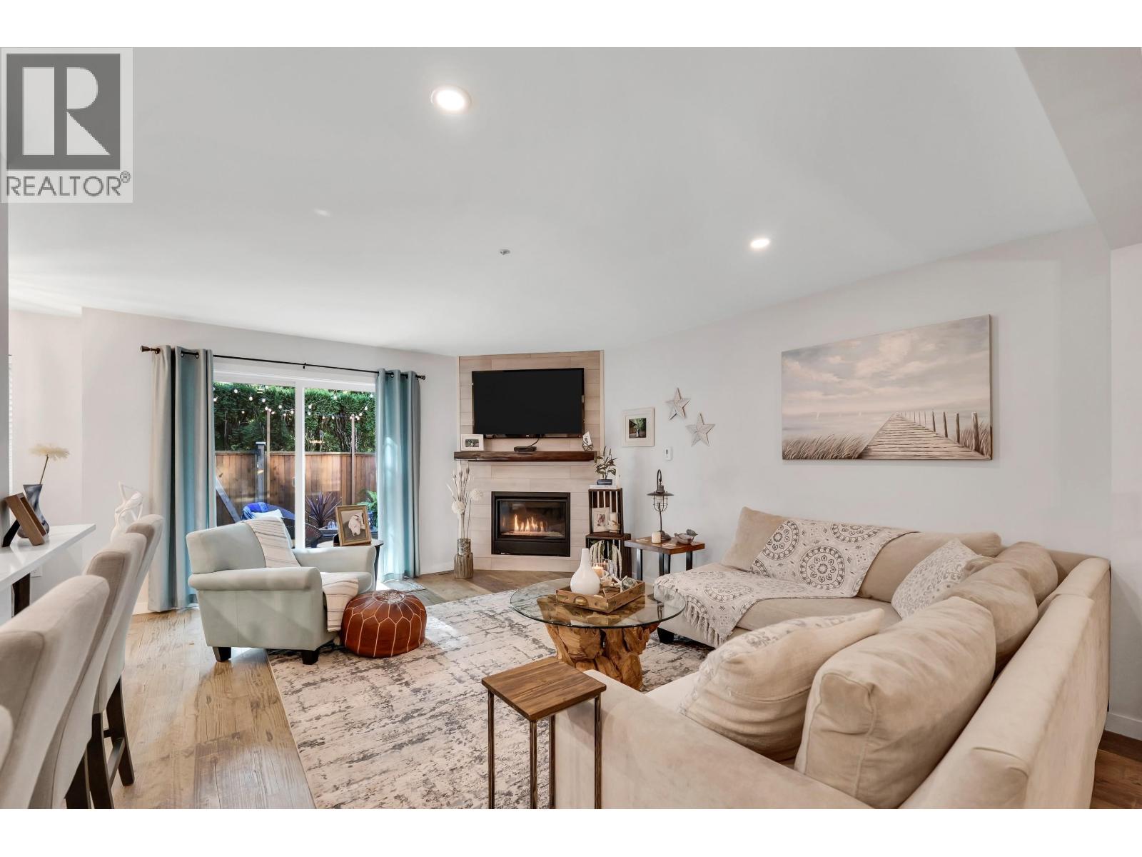 10 2401 MAMQUAM ROAD, Squamish